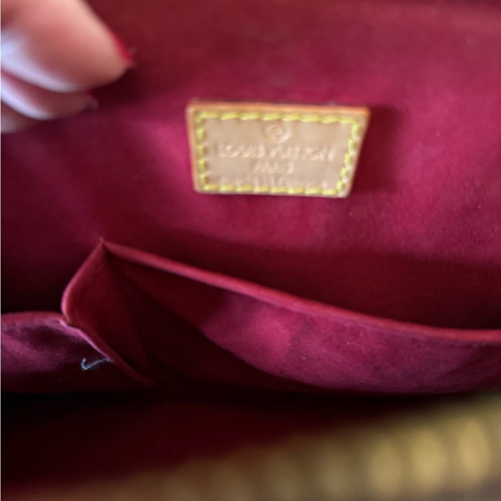 Elegant Burgundy Monogram Satchel - Picture 6 of 15
